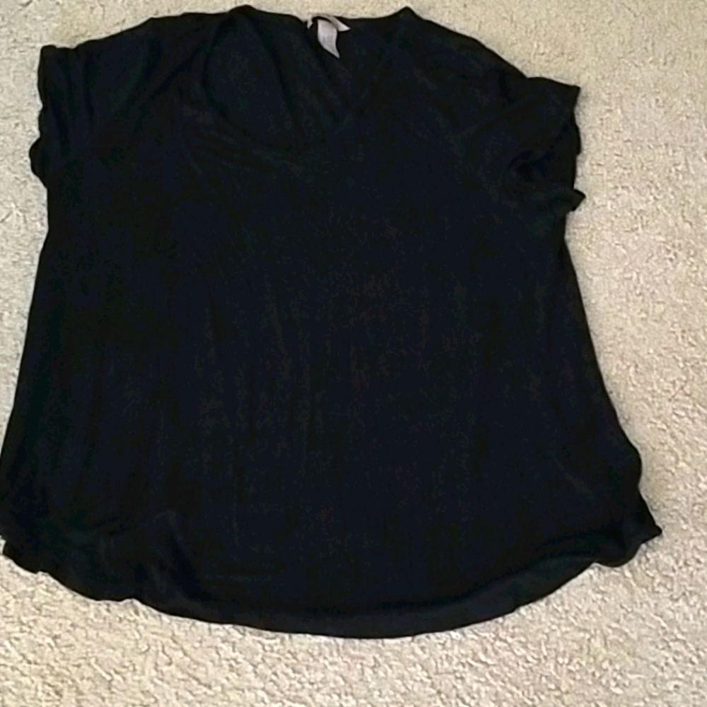 Black tee